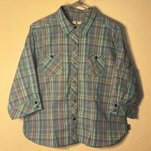 Woolrich Teal and Pink Plaid 3/4 Sleeve Button Up Shirt with logo buttons and te